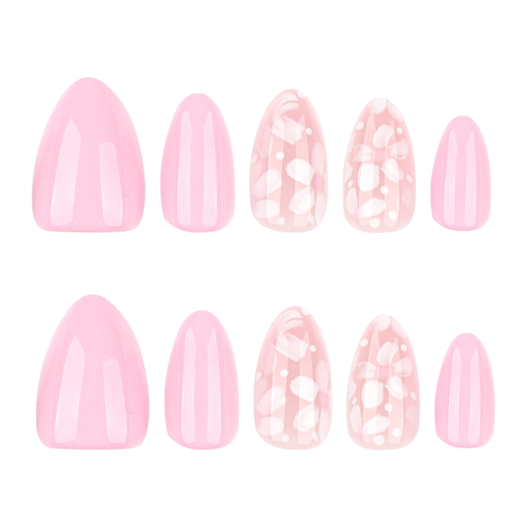 Artistic fingernails with elegant floral design Kalsten