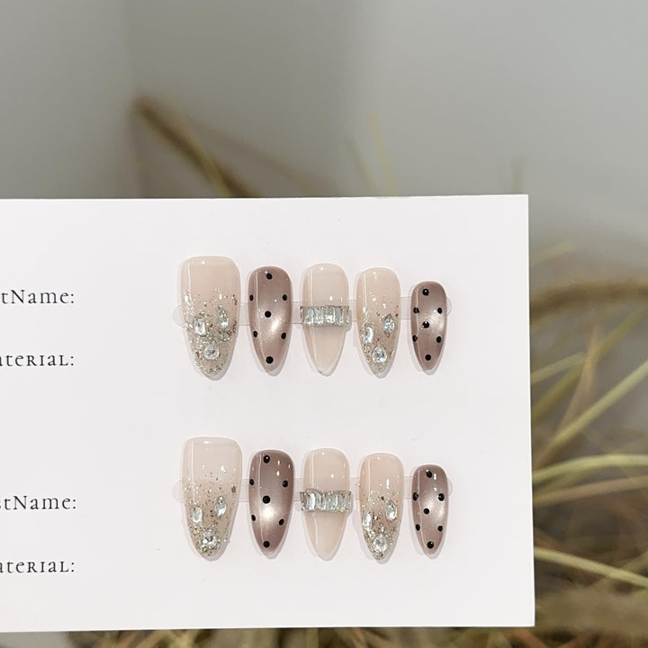 Glamorous Decorative Nail Art Set