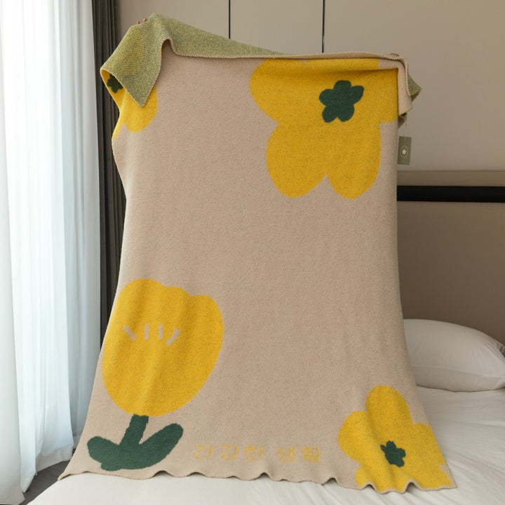 Cozy Decorative Patterned Blanket