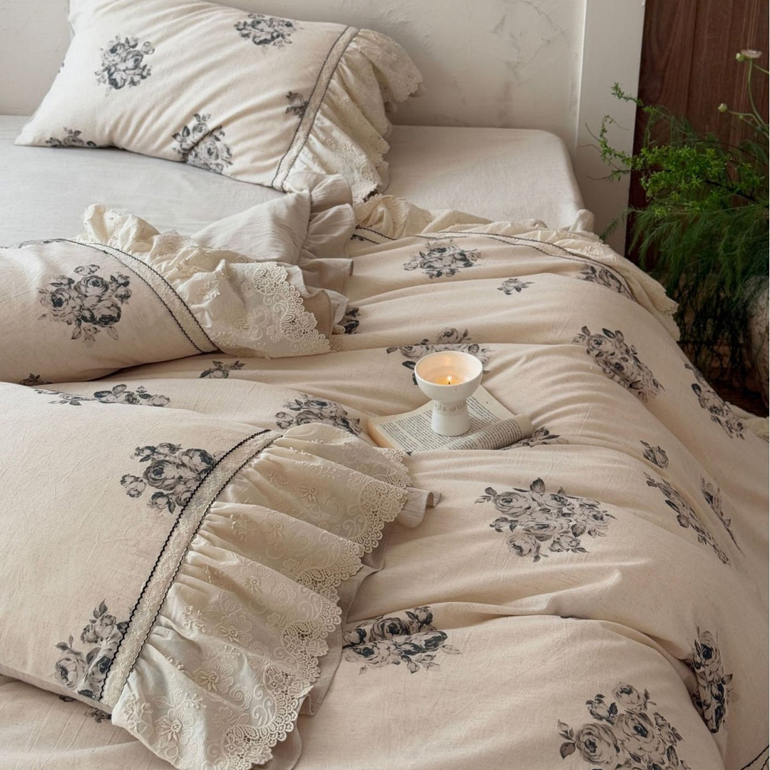 Vintage Roses Bedding Set Made of Cotton-Linen with Ruffle and Lace