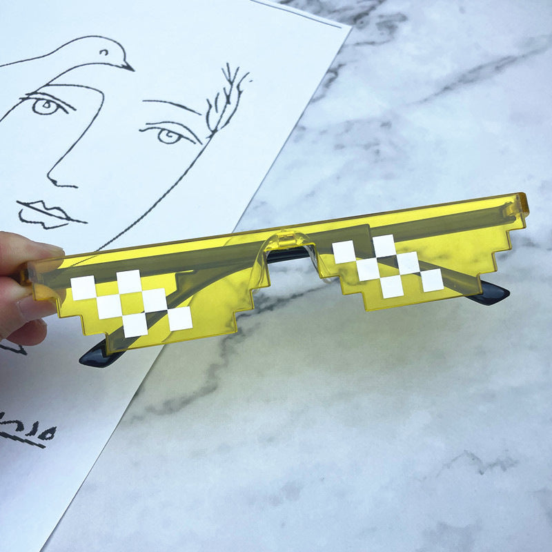 Geometric Pixelated Frame Sunglasses Kalsten