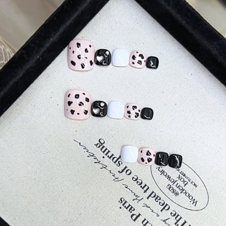 Artistic Animal Print Press-On Nail Set Kalsten