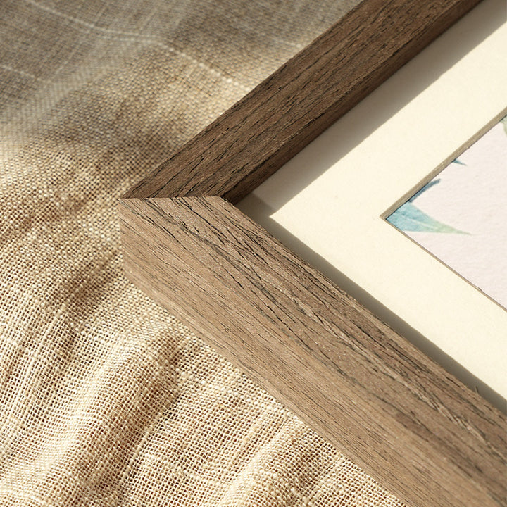 Elegant Decorative Gallery Frame
