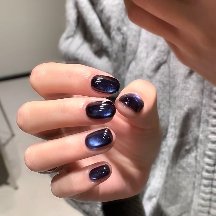 Magnetic Ombre Nail Art
