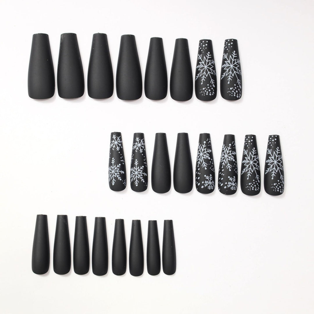 Artistic Winter-Themed Nail Art Design Kalsten