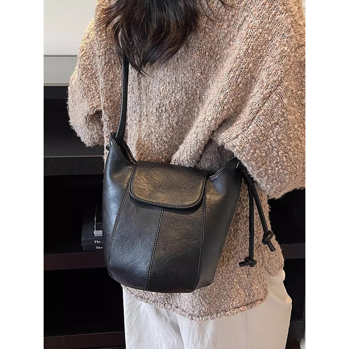 Vintage-Inspired Soft Leather Bucket Bag Kalsten