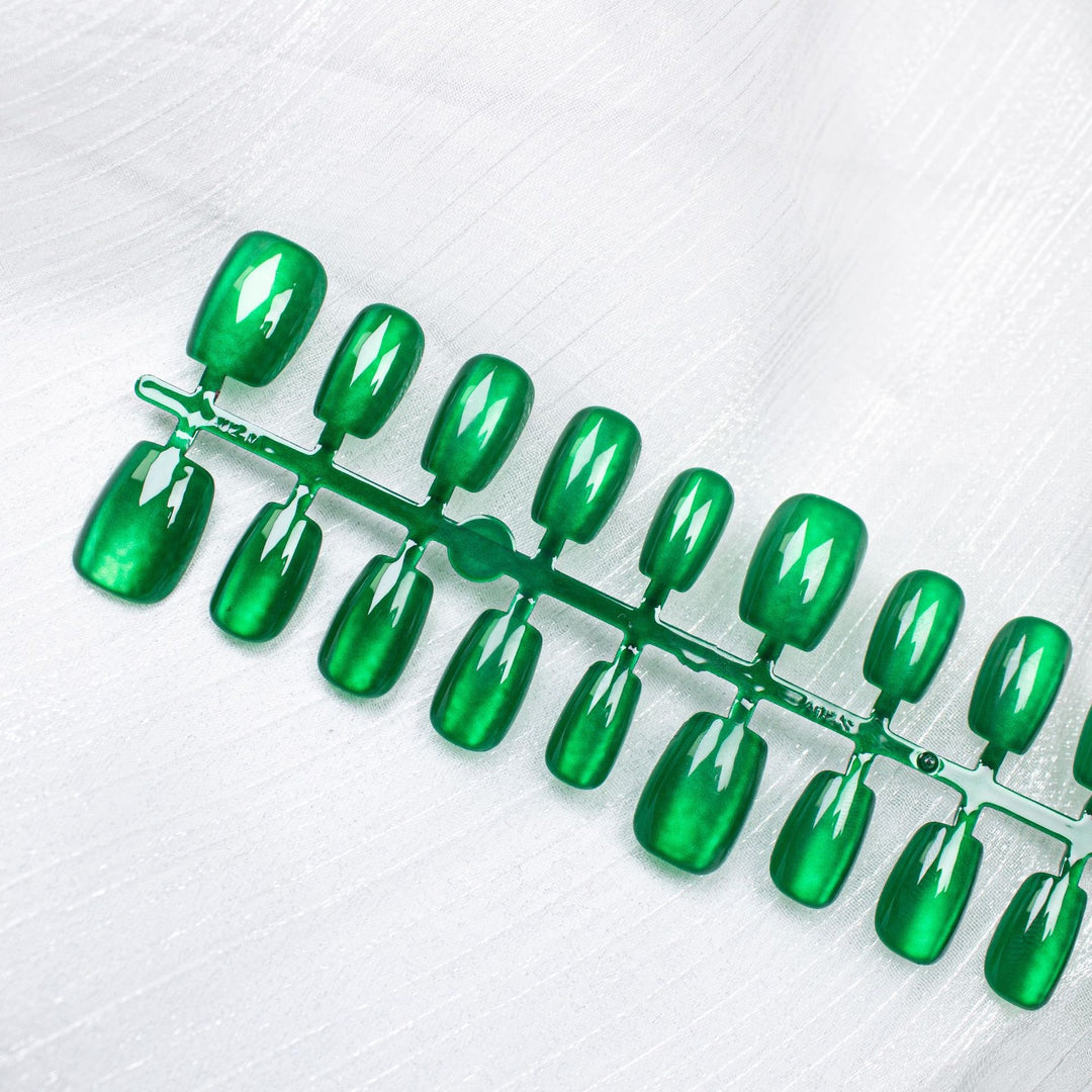 Glossy Press-On Nail Set with Elegant Design Kalsten