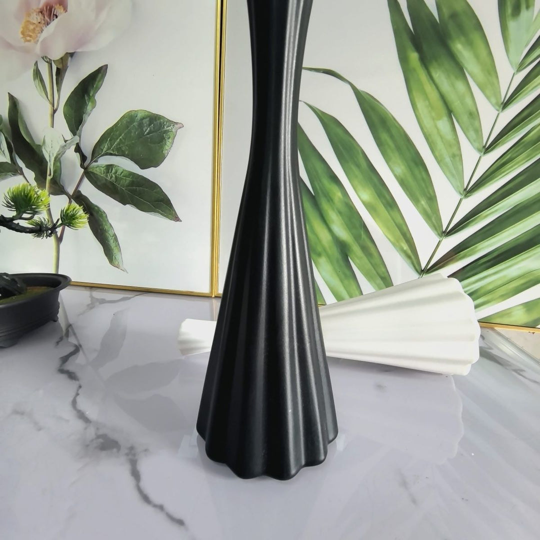 Modern Textured Decorative Vase Kalsten