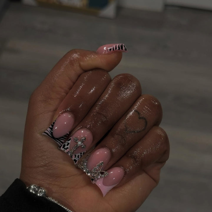 Artistic Press-On Nail Extensions Kalsten