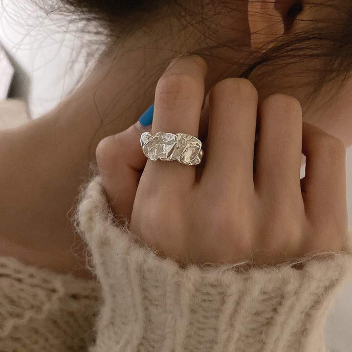 More elegant and timeless ring Kalsten