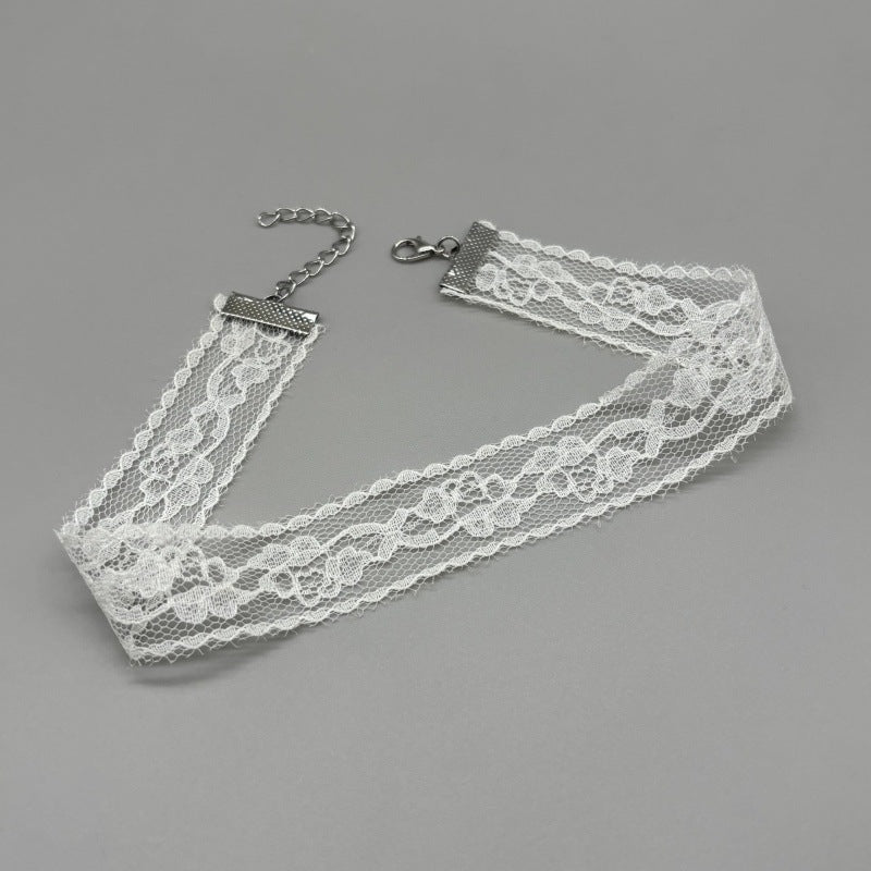 Elegant Lace Choker Kalsten