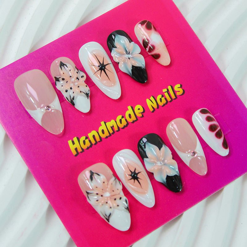 Nail art set with handmade floral designs Kalsten