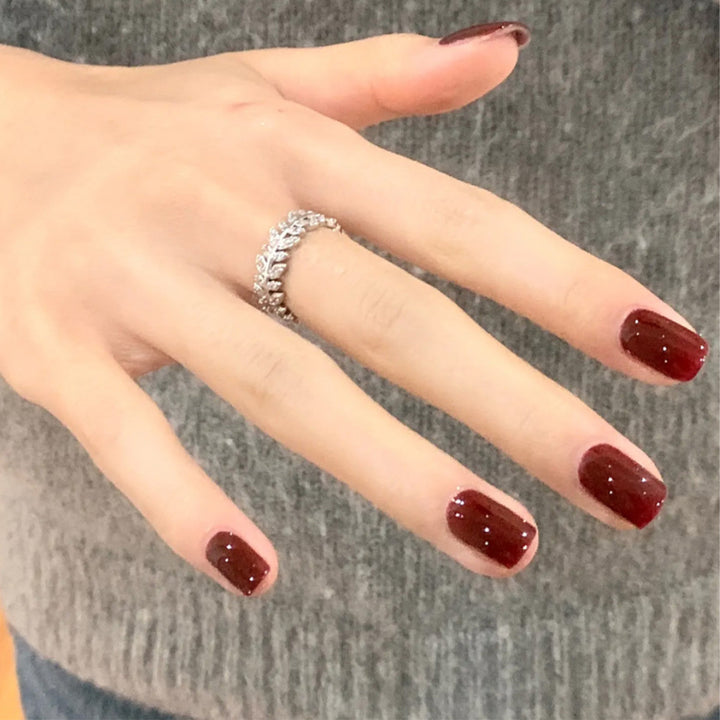 Elegant Glossy Nail Art
