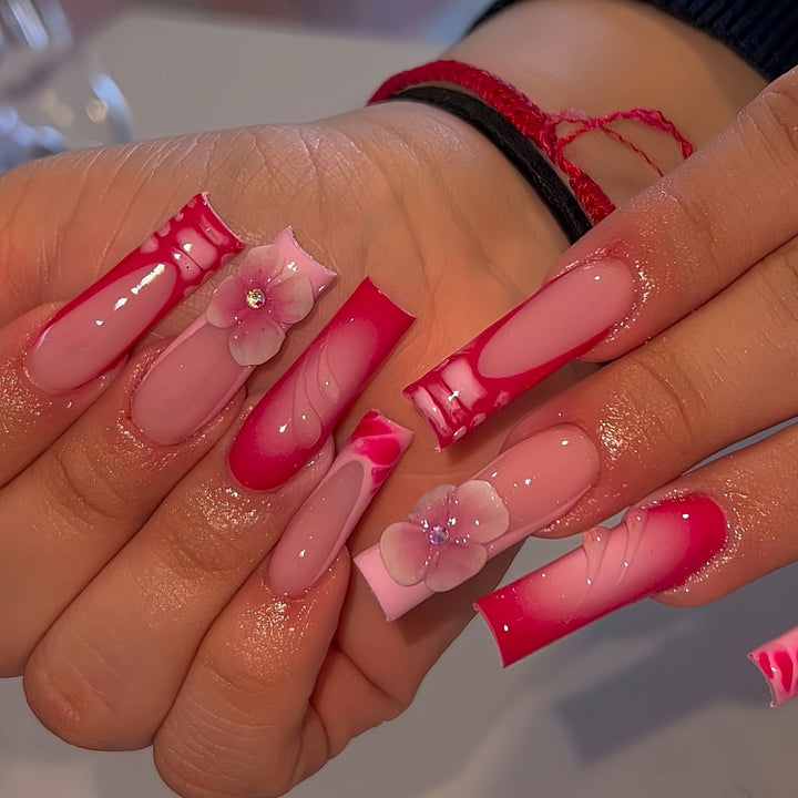 Glamorous Floral Press-On Nails Set Kalsten