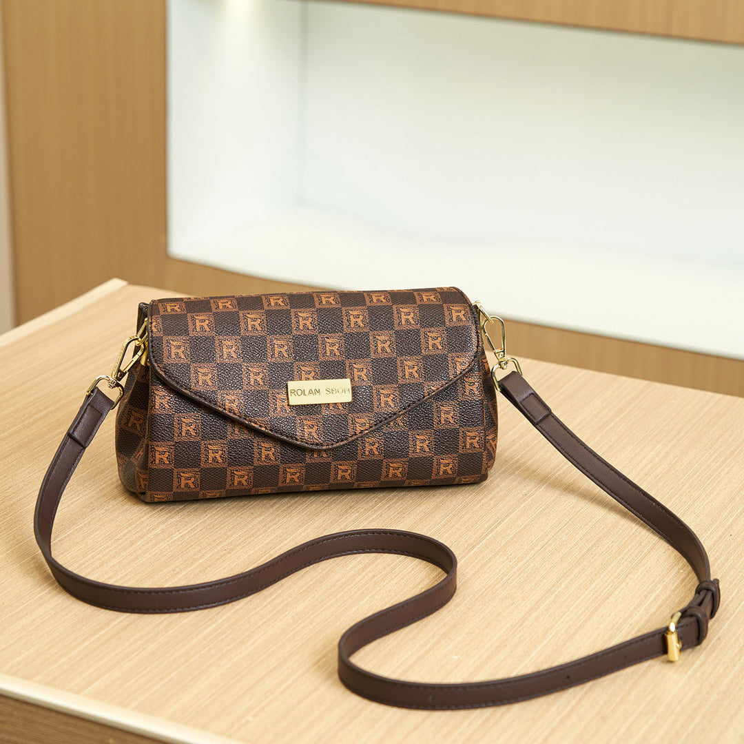 Elegant Chain-Detail Clutch Handbag