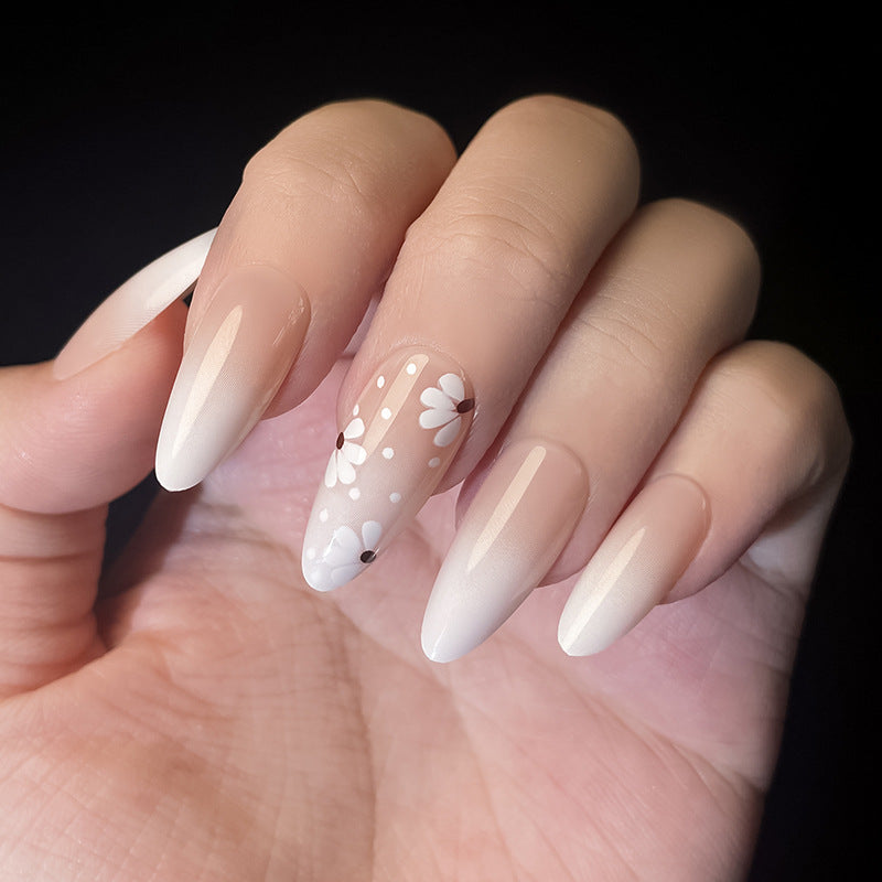 Festive Seasonal Nail Art Enhancements