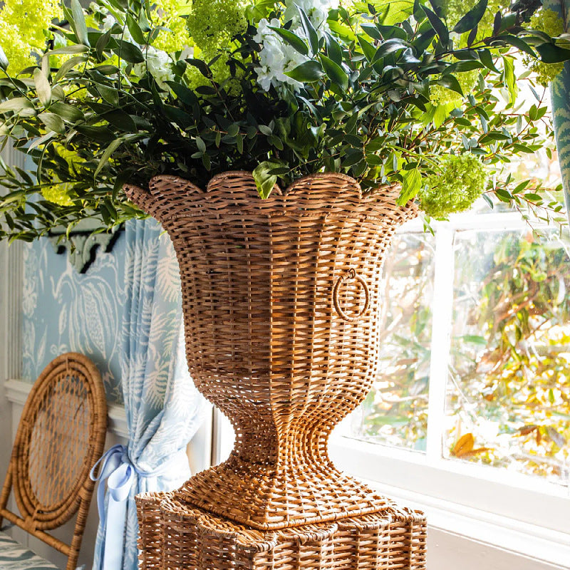 Decorative plant pot stand made of woven material Kalsten