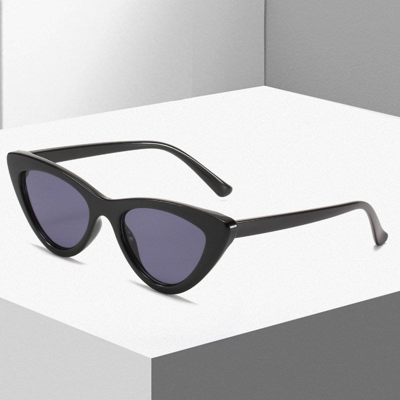 Ladies Cat-Eye Sunglasses with Futuristic Design and Sturdy Frame Kalsten