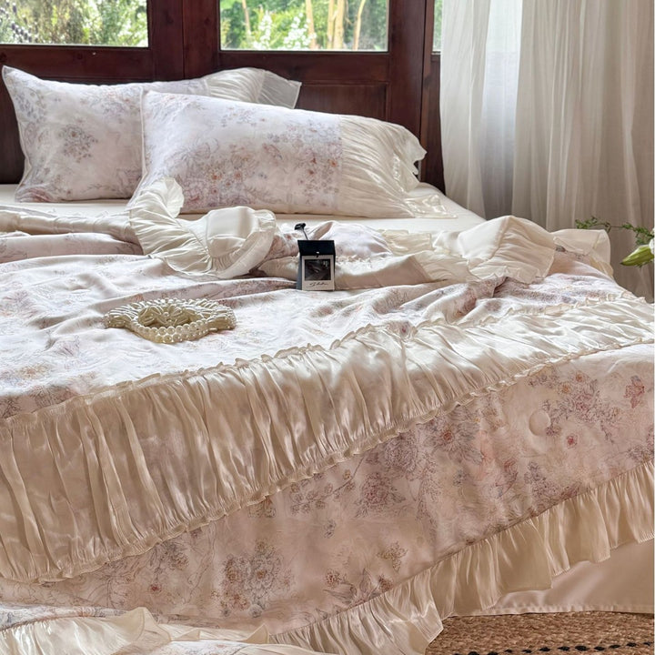 Satin bedding set with floral pattern and pleated ruffles