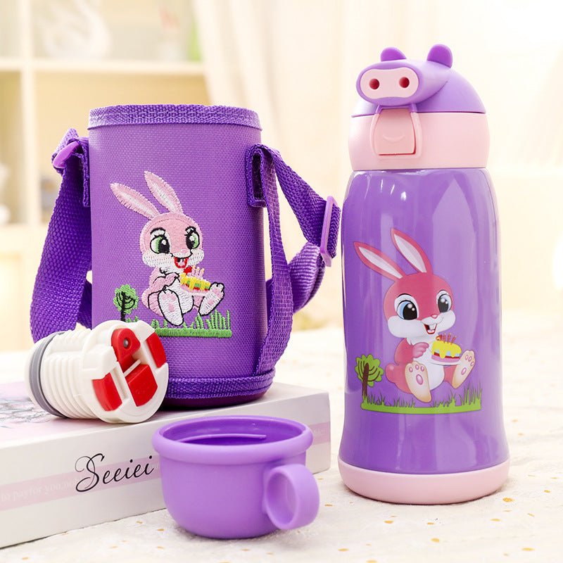 Water bottle with child-friendly design and carrying system Kalsten