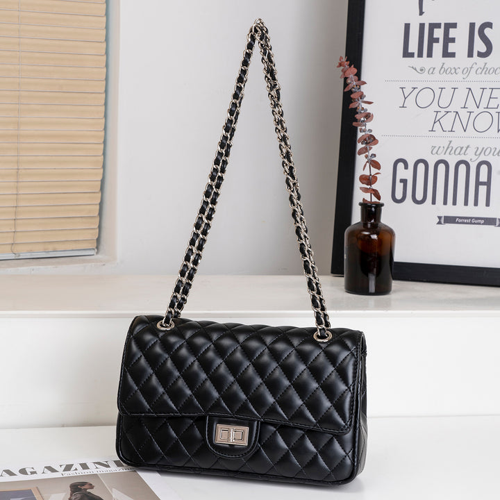 Elegant Quilted Chain Shoulder Bag