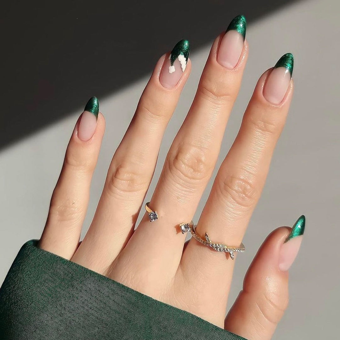 Artificial nail set with festive winter theme Kalsten