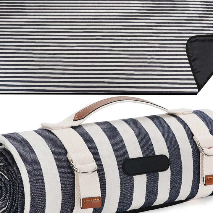 Unisex Picnic blanket with water-repellent underside and carrying handle Kalsten