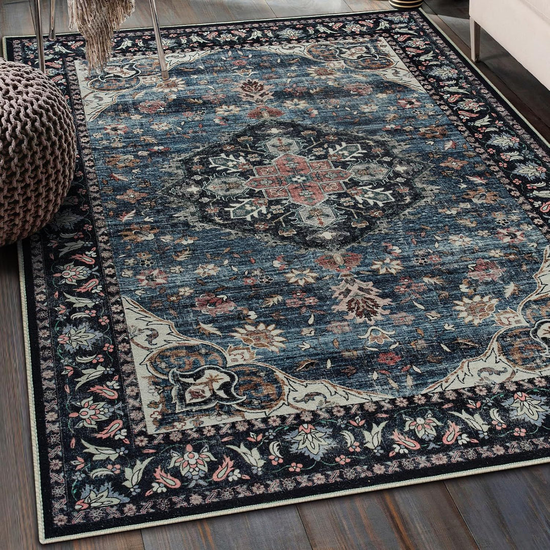 Ornate Vintage-Inspired Area Rug Kalsten