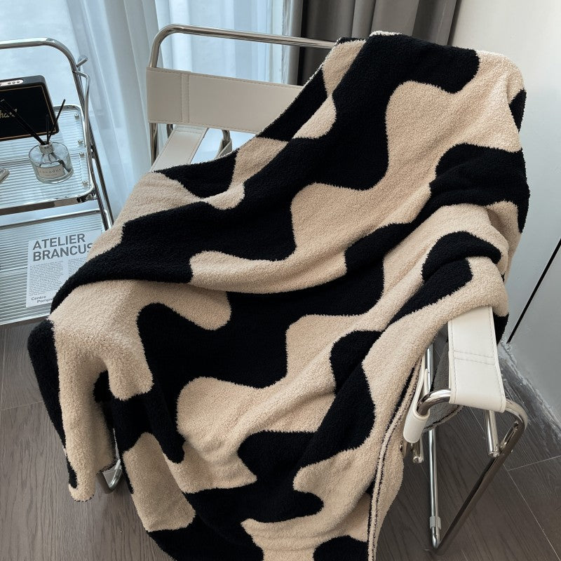 Cozy Decorative Patterned Blanket