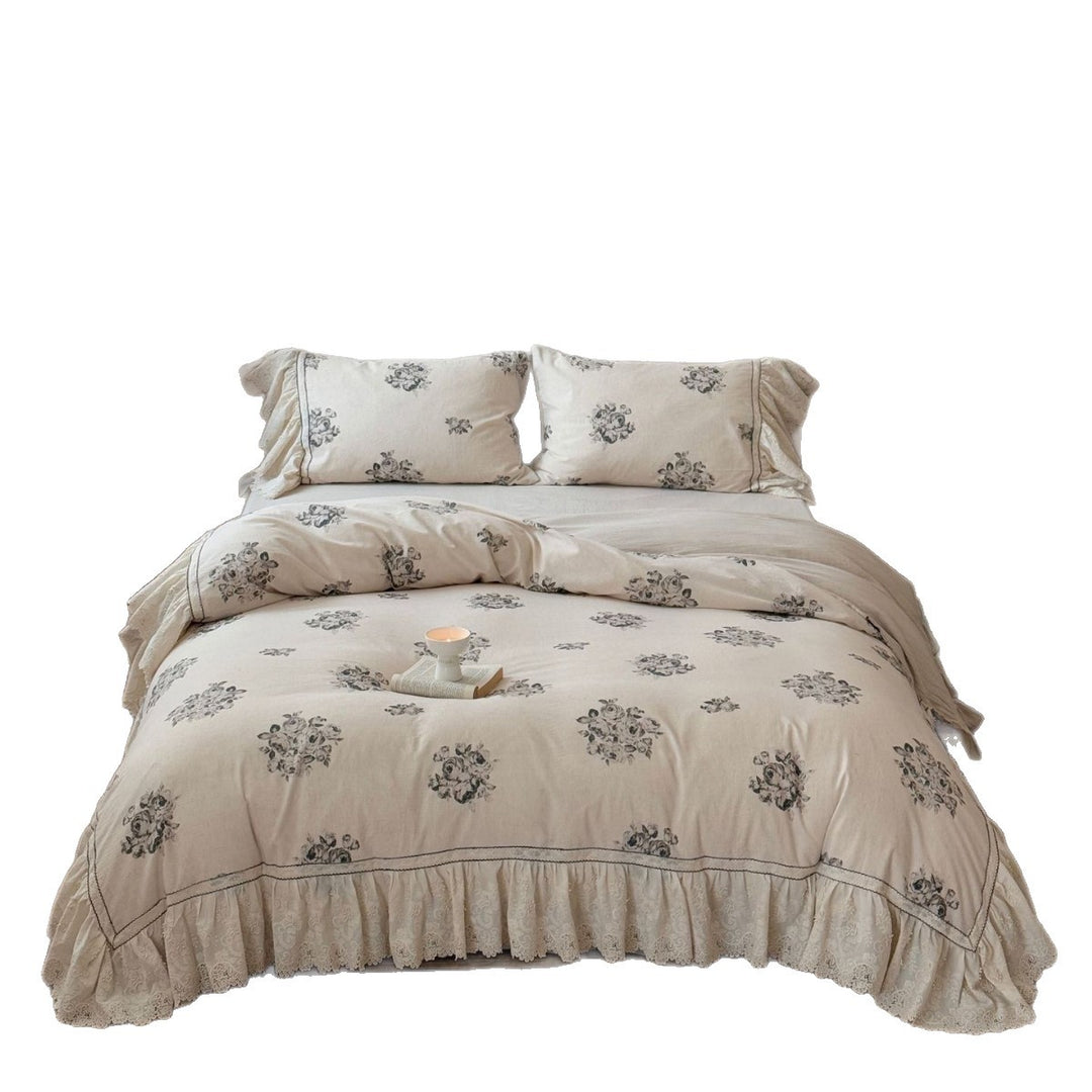 Vintage Roses Bedding Set Made of Cotton-Linen with Ruffle and Lace