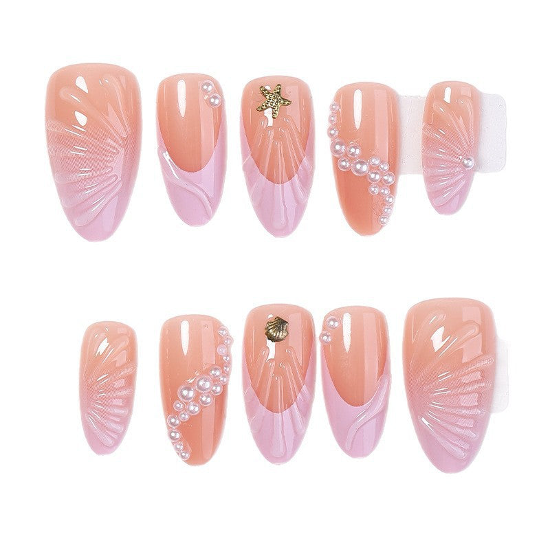 Nail art set with elegant pearl and shell motifs Kalsten