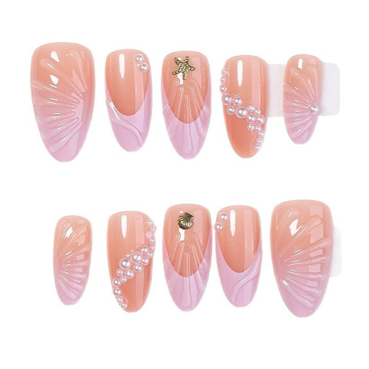 Nail art set with elegant pearl and shell motifs Kalsten