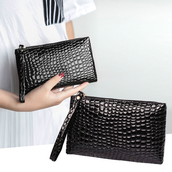 Elegant Crocodile Patterned Clutch Bag