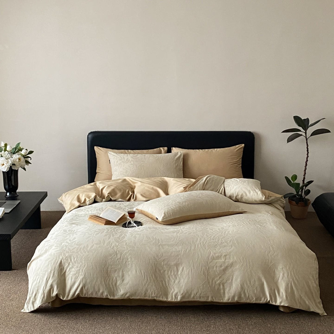 Elegant bed linen set made of cotton satin with embossed fan relief
