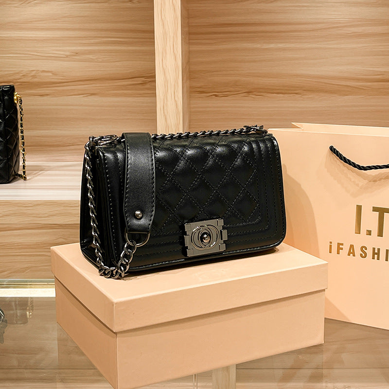 Elegant Quilted Chain Handbag  1791995498