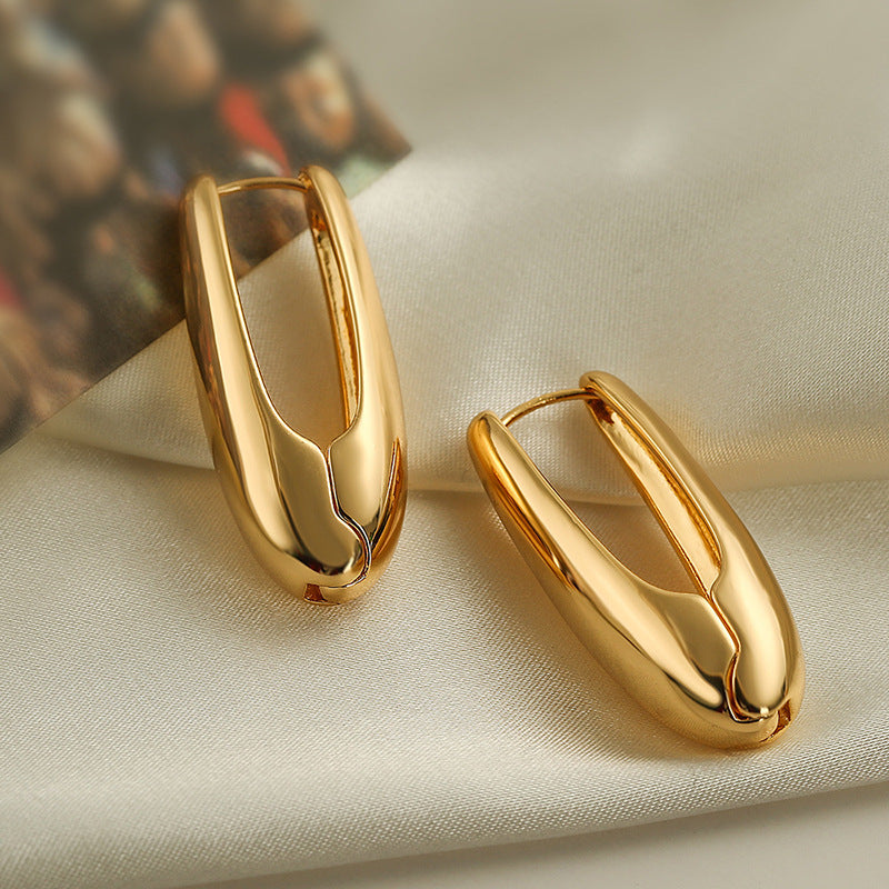 Elegant and Stylish Earrings Kalsten