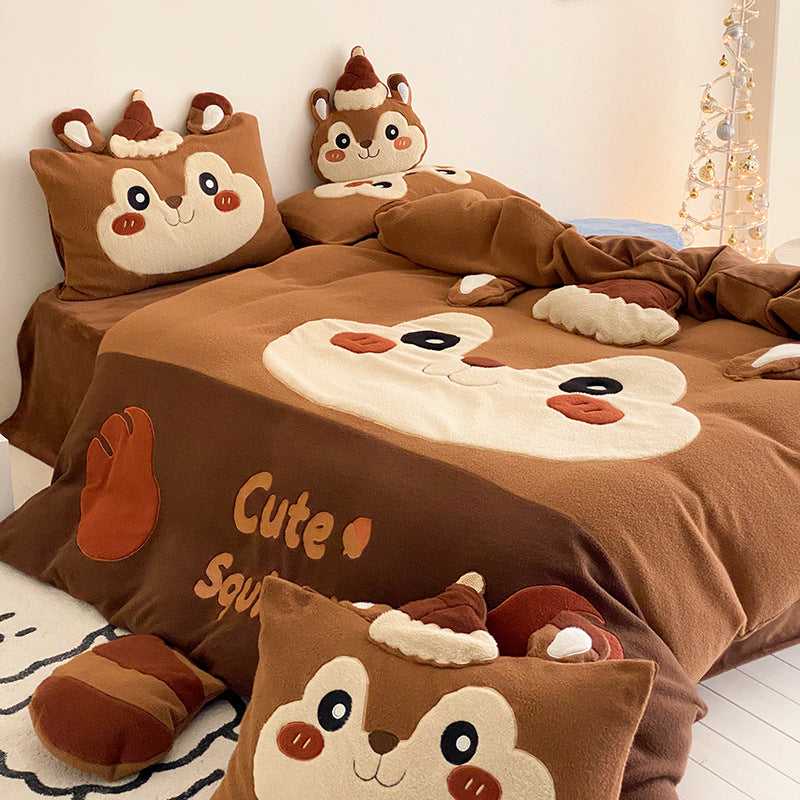 Cozy baby fleece blanket with penguin applique and play mat design
