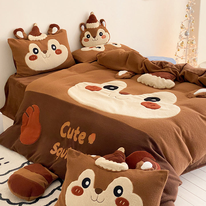 Cozy baby fleece blanket with penguin applique and play mat design