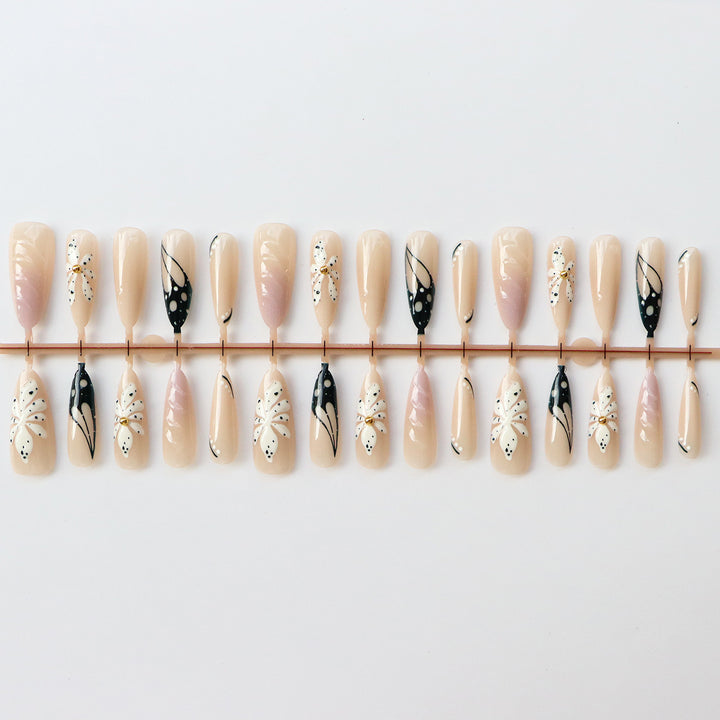 Artistic Floral Nail Design Set
