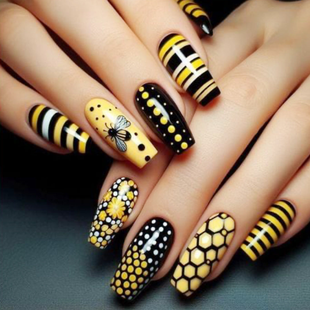 Bee-Inspired Acrylic Nail Art Kalsten