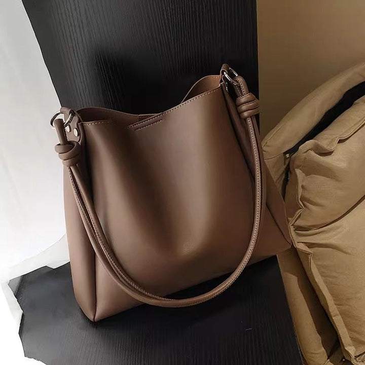 Sleek Minimalist Shoulder Bag Kalsten