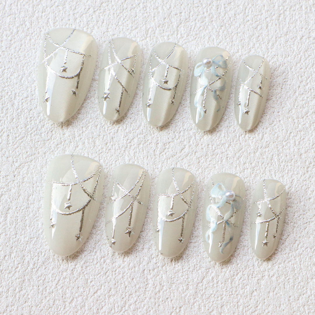 Elegant Decorative Press-On Nail Art Set