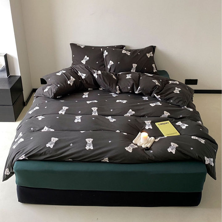 Fluffy cotton bedding set with nostalgic rocking horse pattern