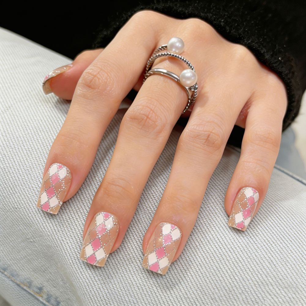 Stylish Graphic Press-On Nails