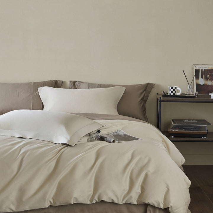 Luxurious cotton satin duvet cover set with hotel finish