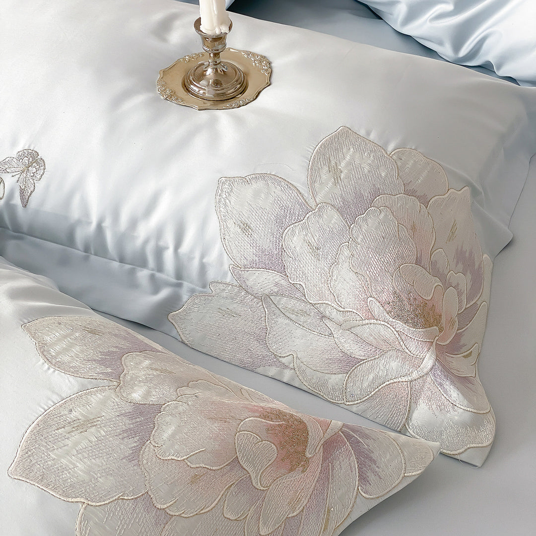Luxurious cotton satin bedding set with large floral embroidery