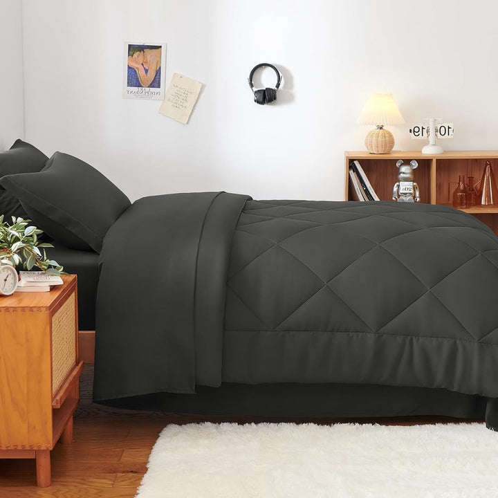 Luxurious Diamond Quilted Comforter Set Kalsten