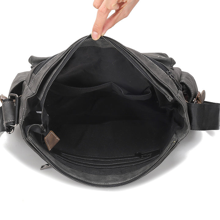 Shoulder bag with multiple compartments Kalsten