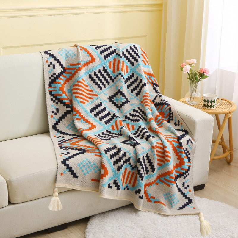 Geometric Pattern Throw Blanket