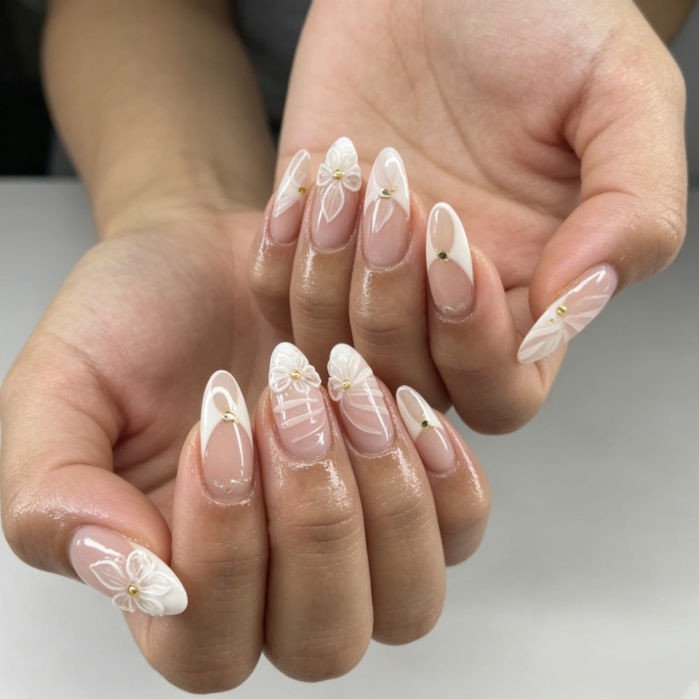 Chic Almond-Shaped Press-On Nail Set Kalsten